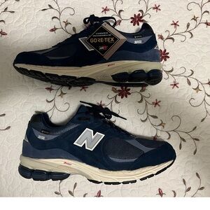 Men’s New Balance 2002 Gore-Tex Navy Arctic Grey- 11.5  (NIB)